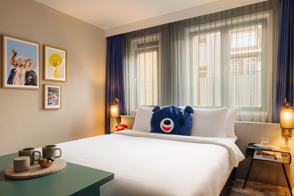 hotel image