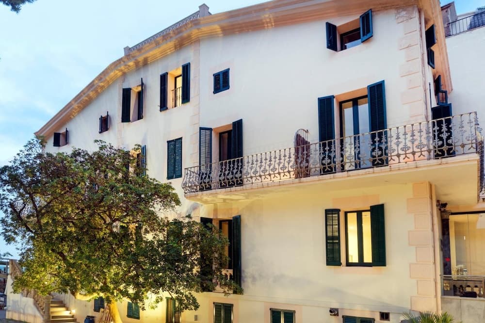 hotel image