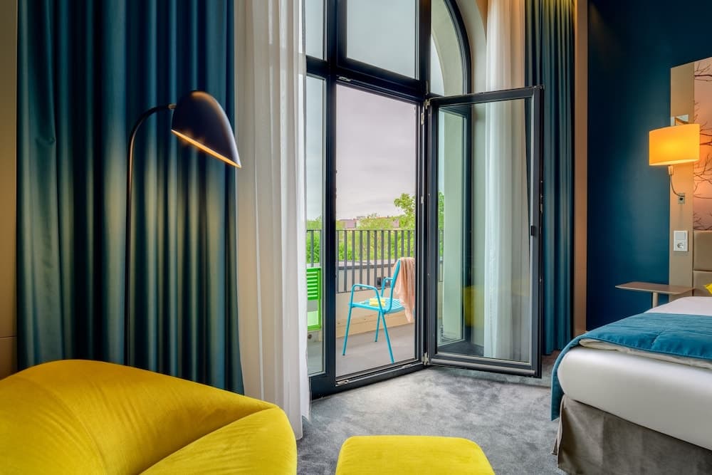 hotel image