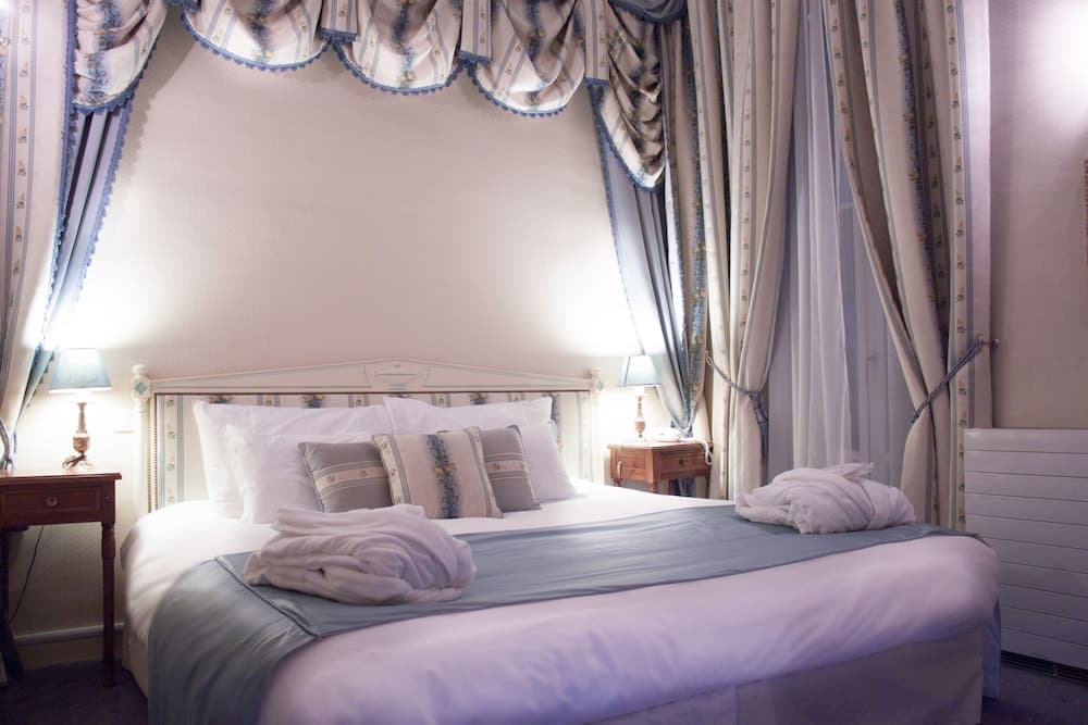 hotel image