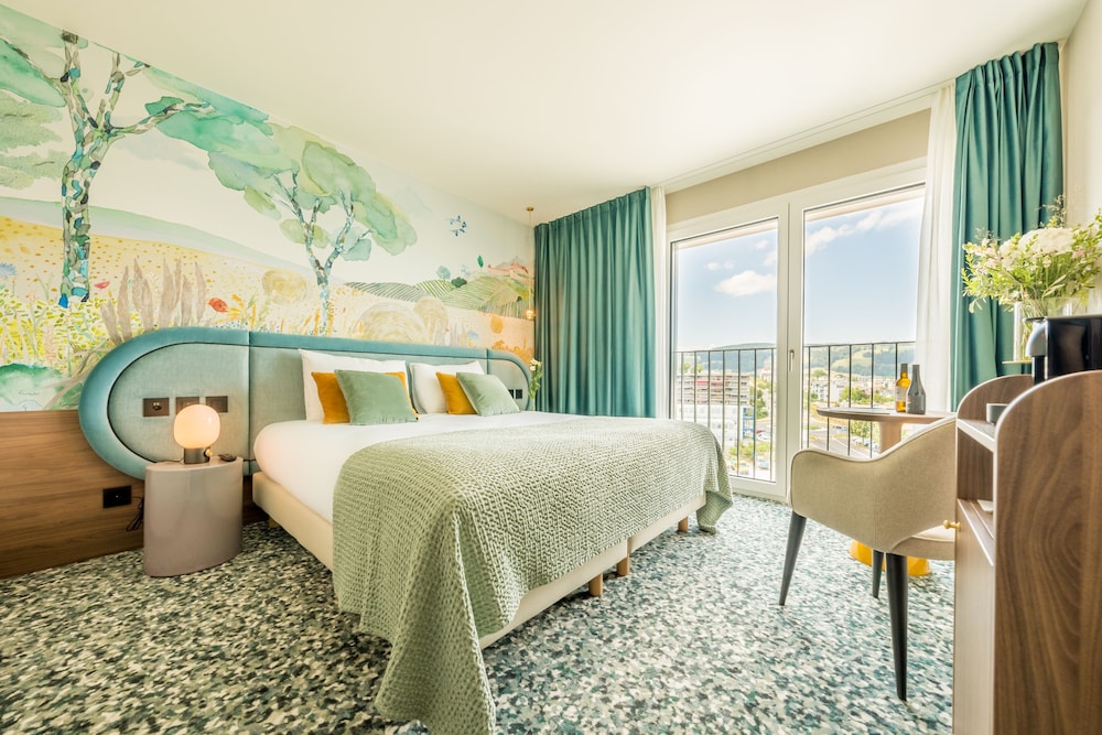 hotel image